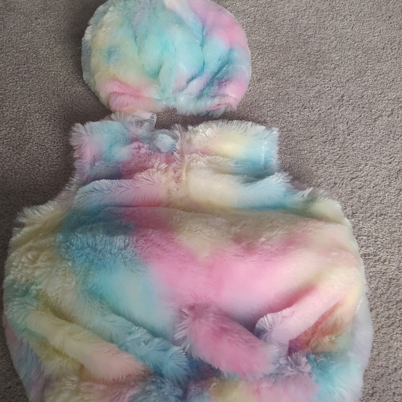 Costume - Picture 7 of 9